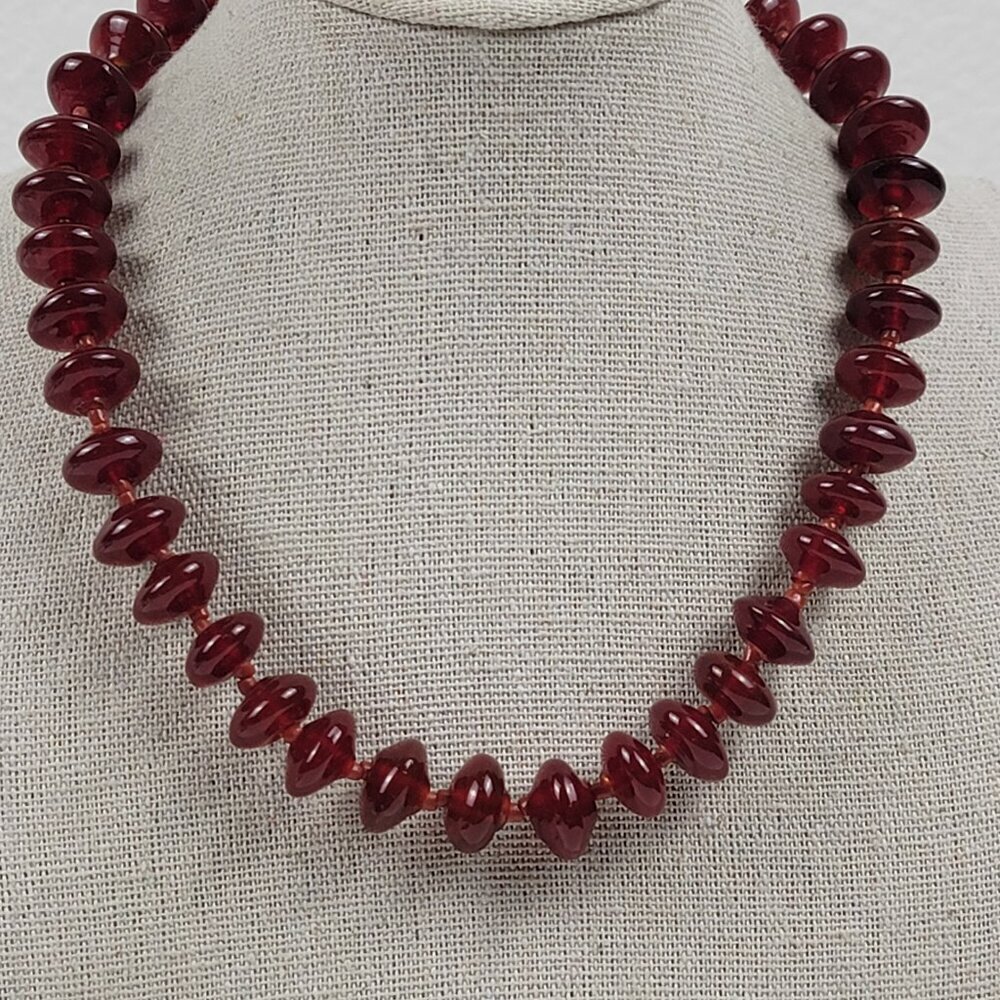 Vintage Ruby Red Crystal Necklace Flat Rondelle Beaded 15 In Silver-Tone Lobster